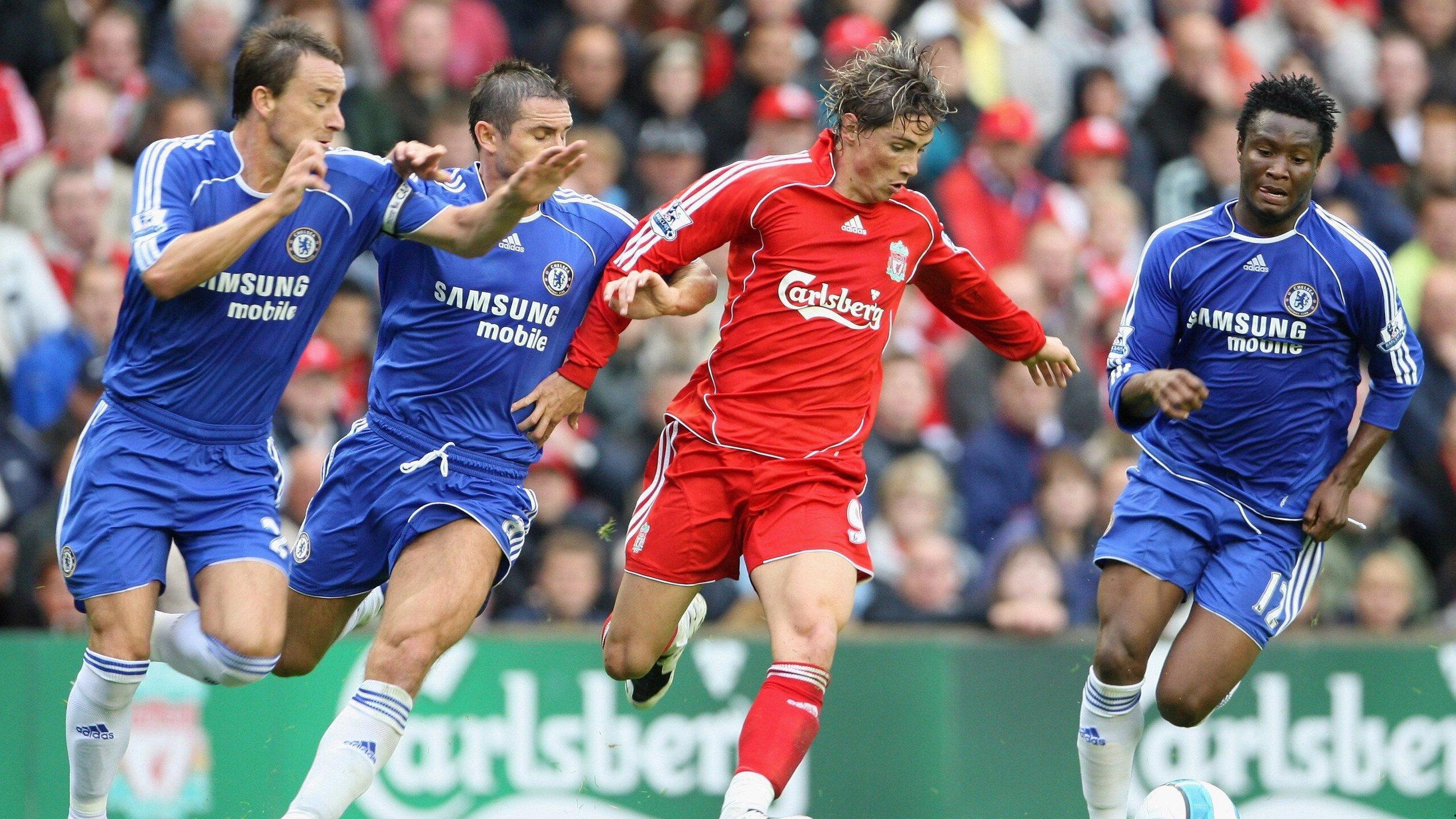 拜仁王者归来！提前两轮加冕队史第33座德甲冠军，谱写绿茵传奇